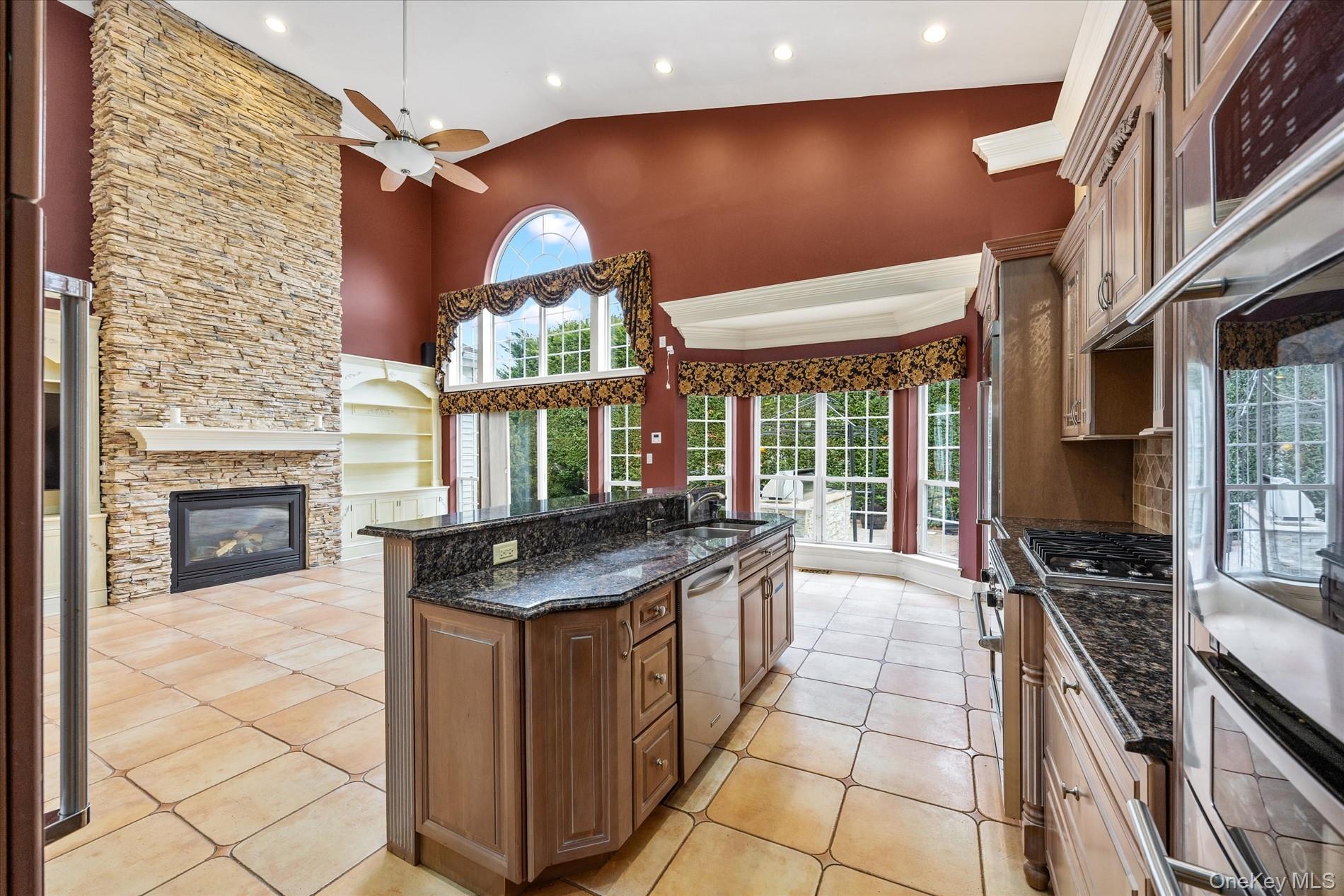 #14 photo, 209 Windwatch Drive, Hauppauge , NY 11788