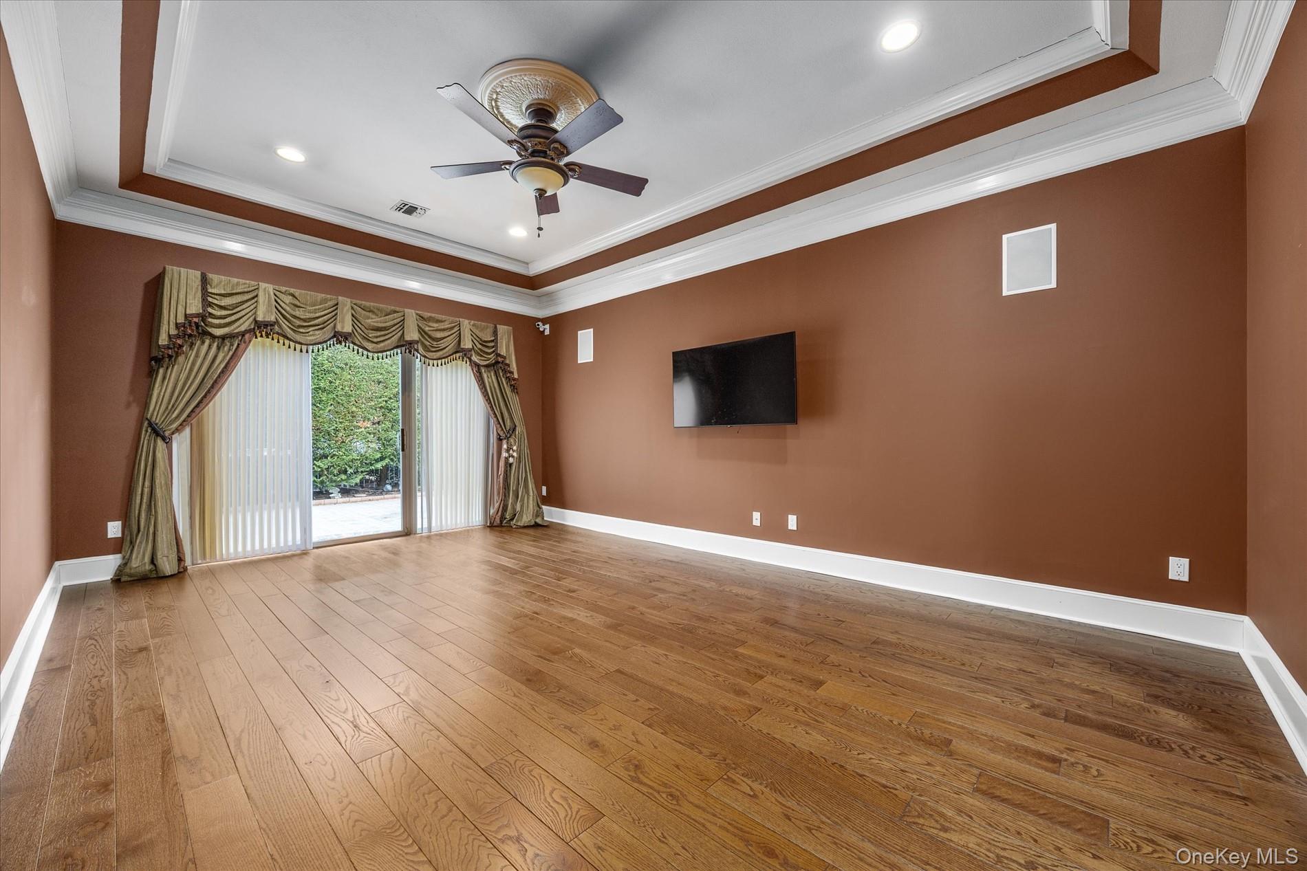 #19 photo, 209 Windwatch Drive, Hauppauge , NY 11788