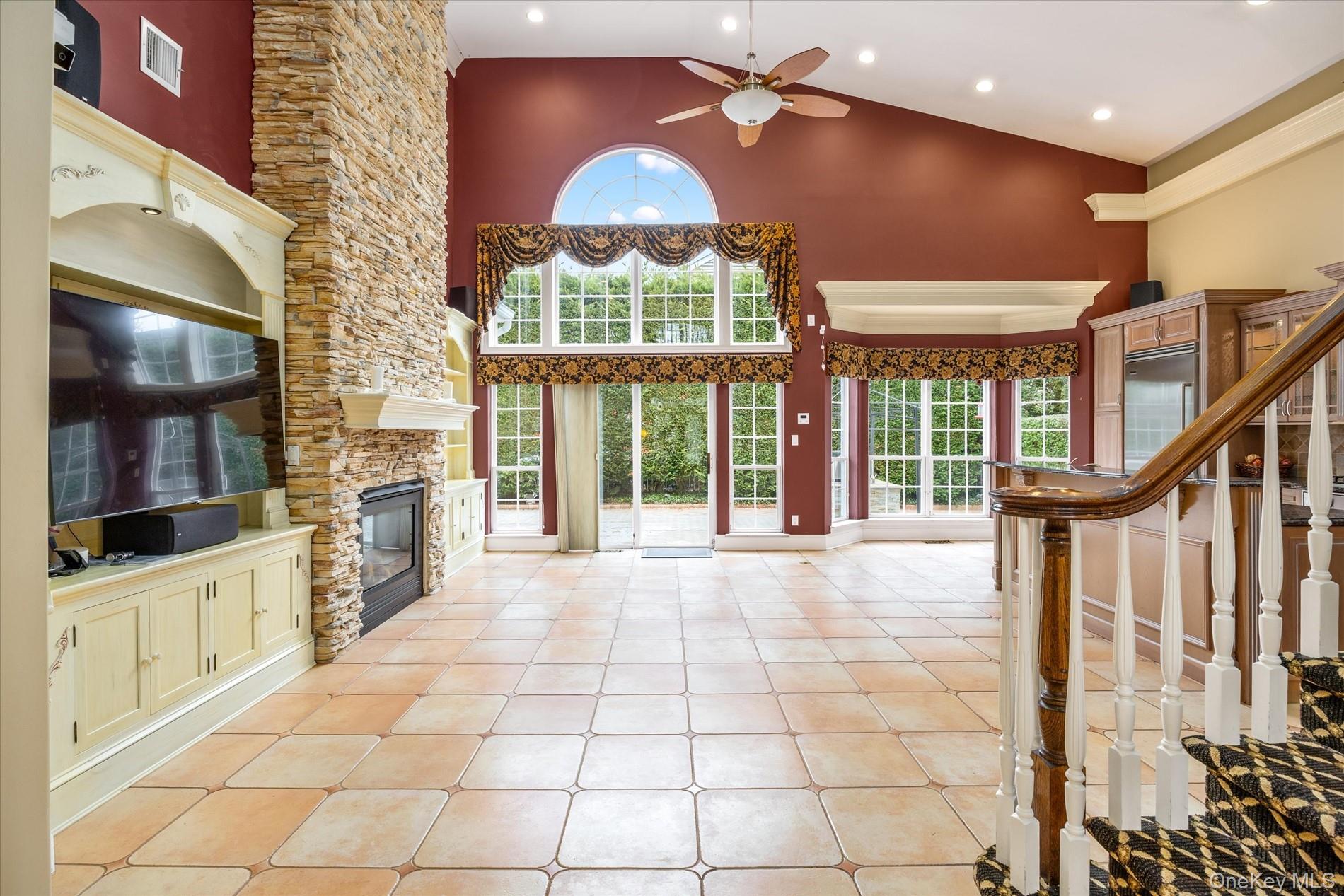 #7 photo, 209 Windwatch Drive, Hauppauge , NY 11788