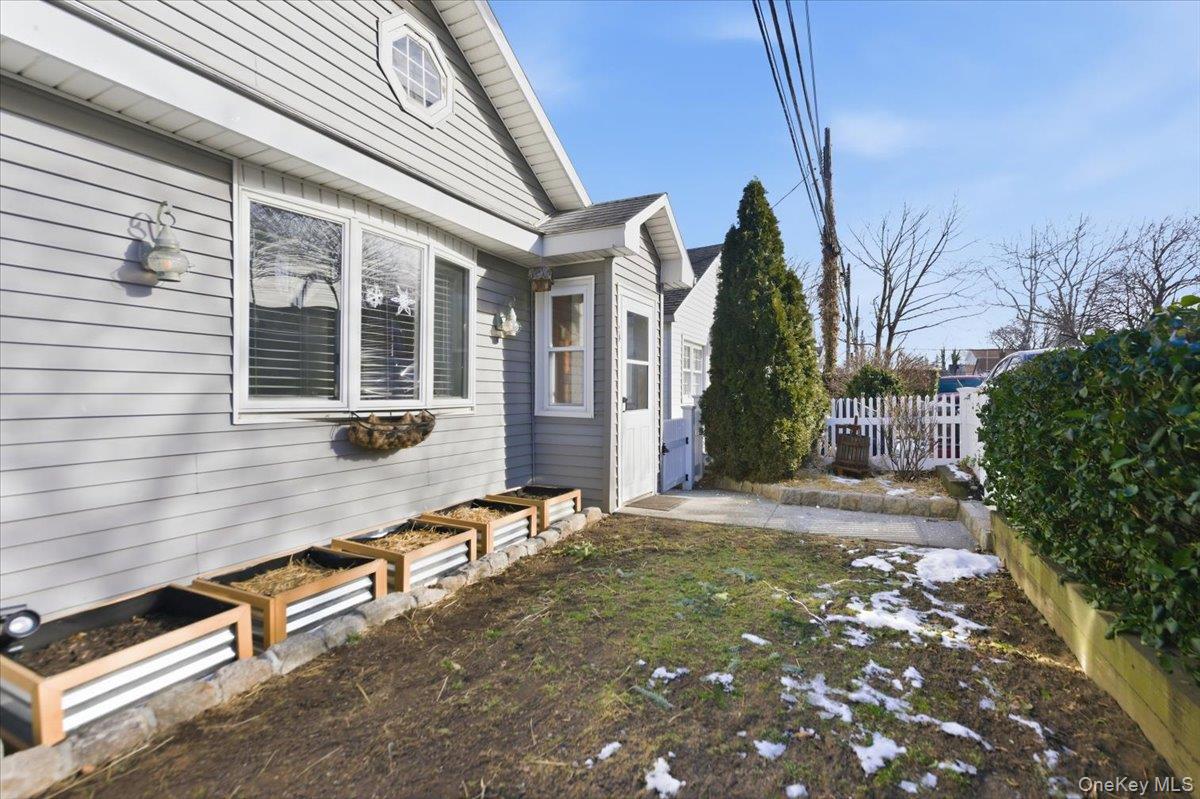 #14 photo, 24 Poplar Avenue, Бронкс ‖ Bronx , NY 10465