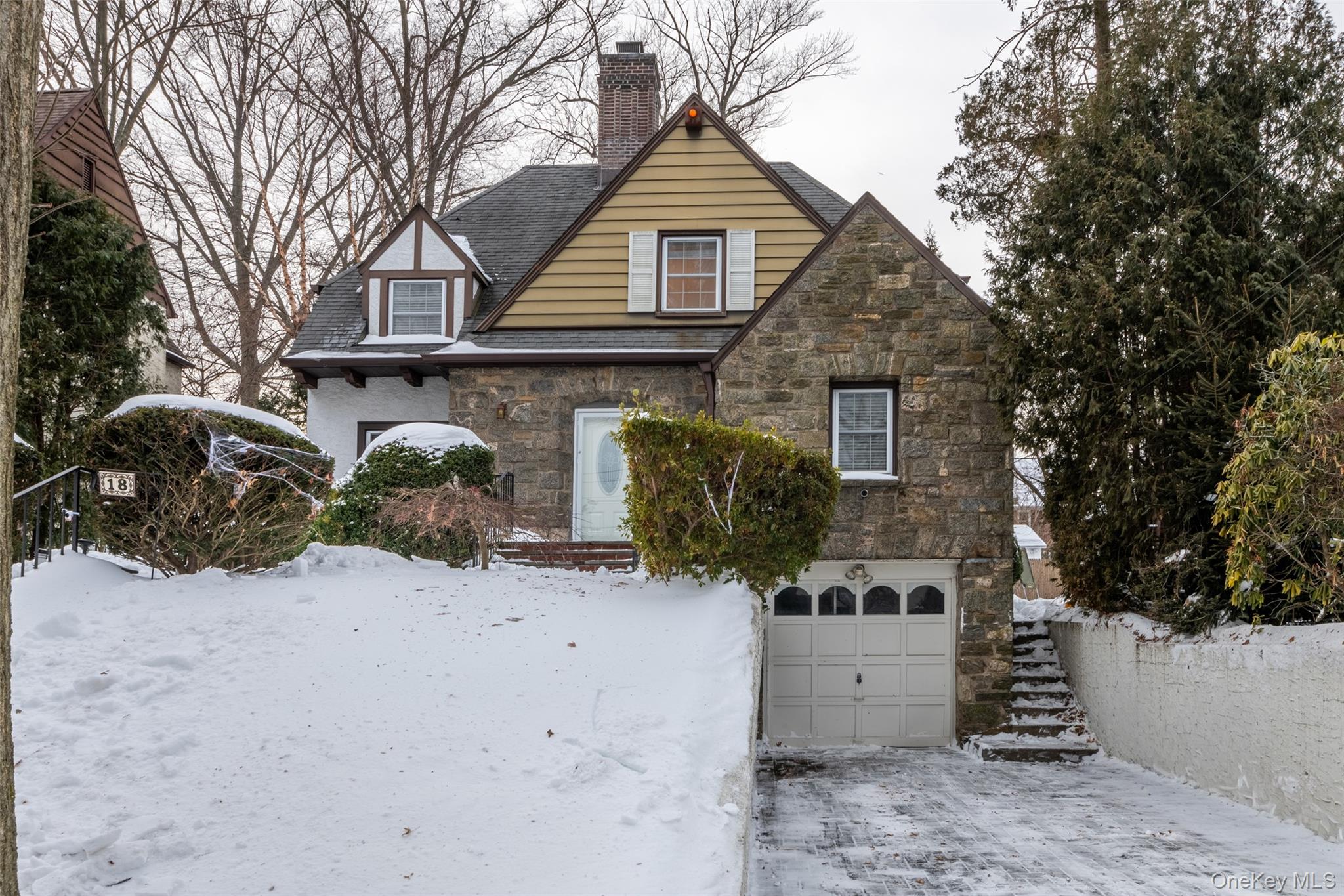 #2 photo, 18 Bailey Place, New Rochelle , NY 10801