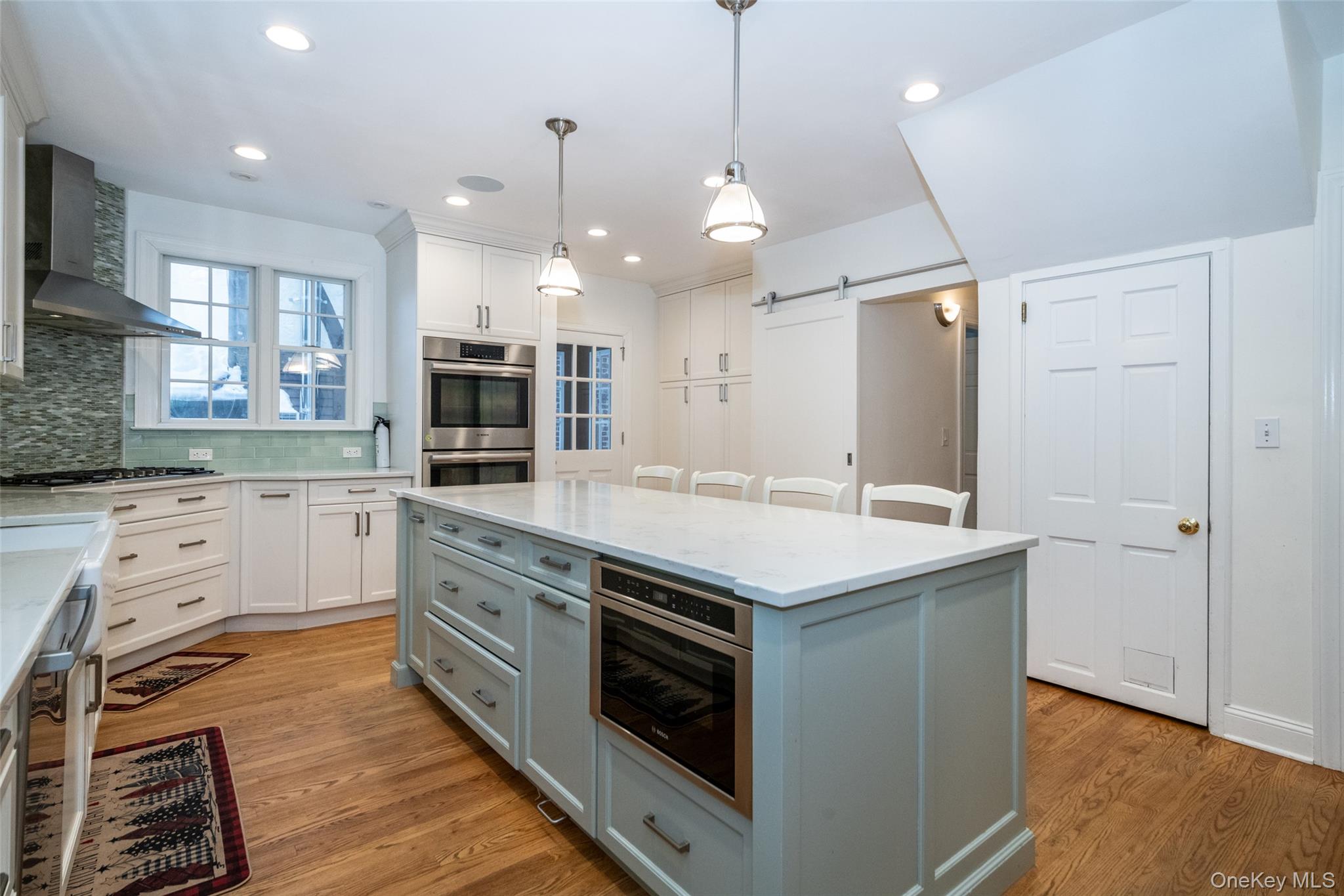 #4 photo, 18 Bailey Place, New Rochelle , NY 10801