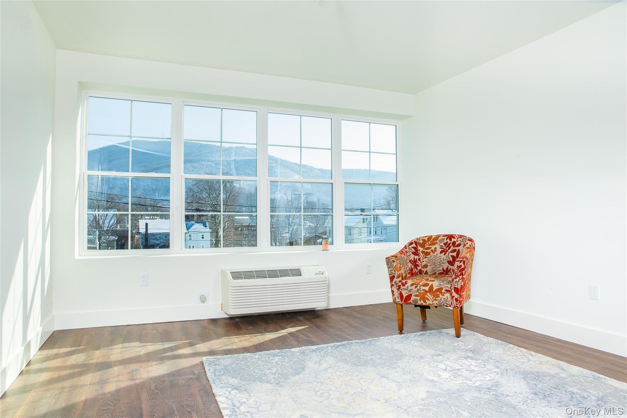 #7 photo, 35 VAN NYDECK Avenue, Beacon , NY 12508