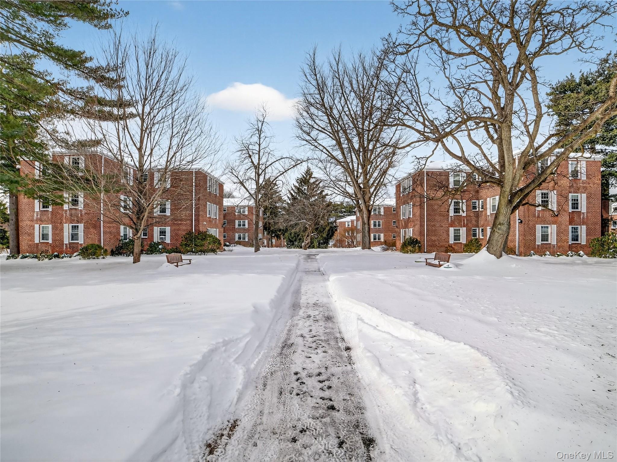 #3 photo, 751 N Broadway, Hastings-on-Hudson , NY 10706