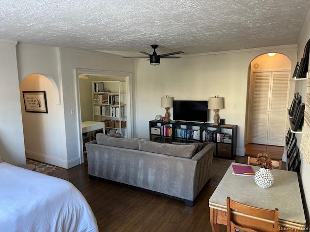 #5 photo, 1273 North Avenue, New Rochelle , NY 10804