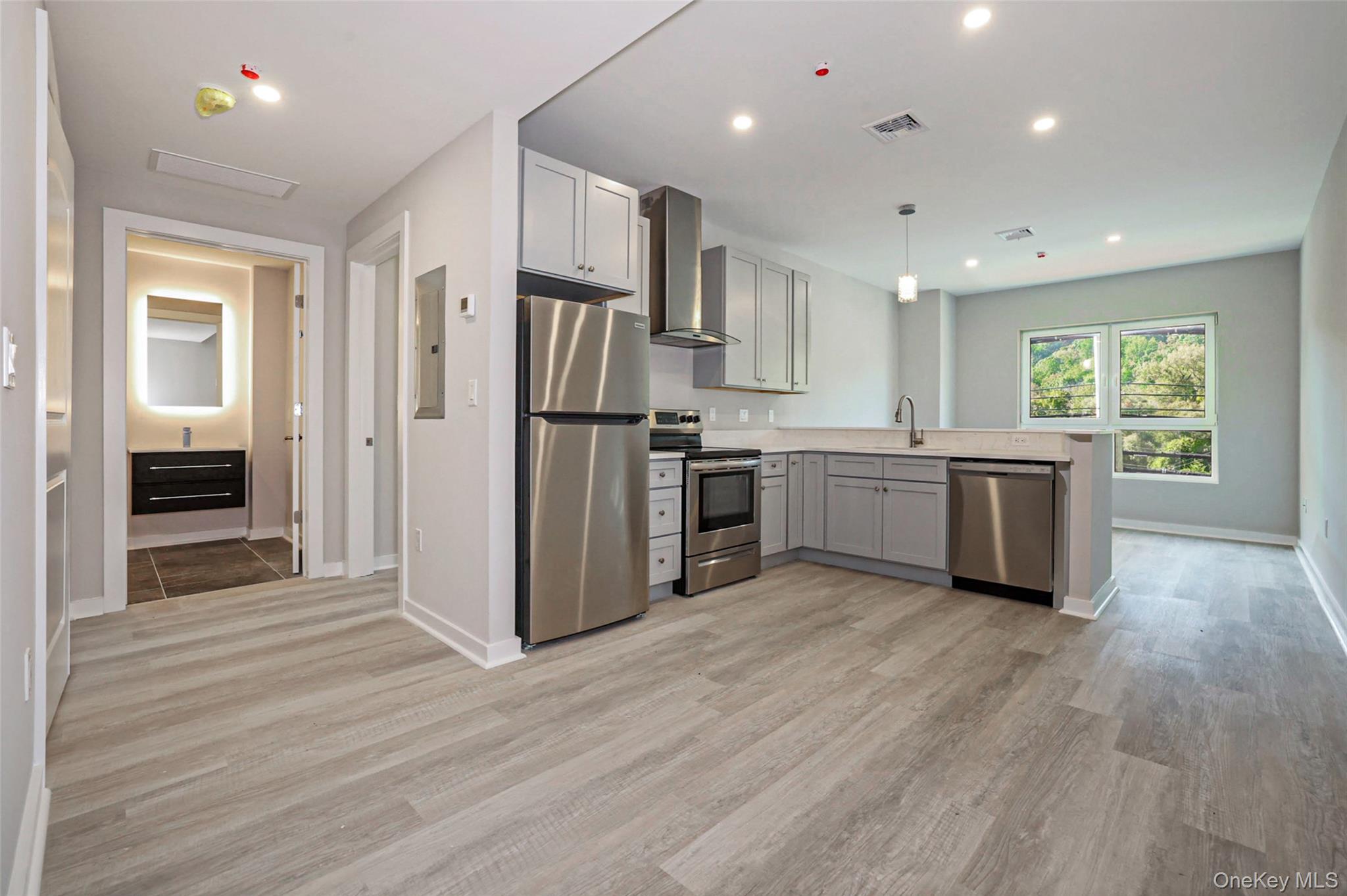 #1 photo, 500 Commerce Street, Hawthorne , NY 10532