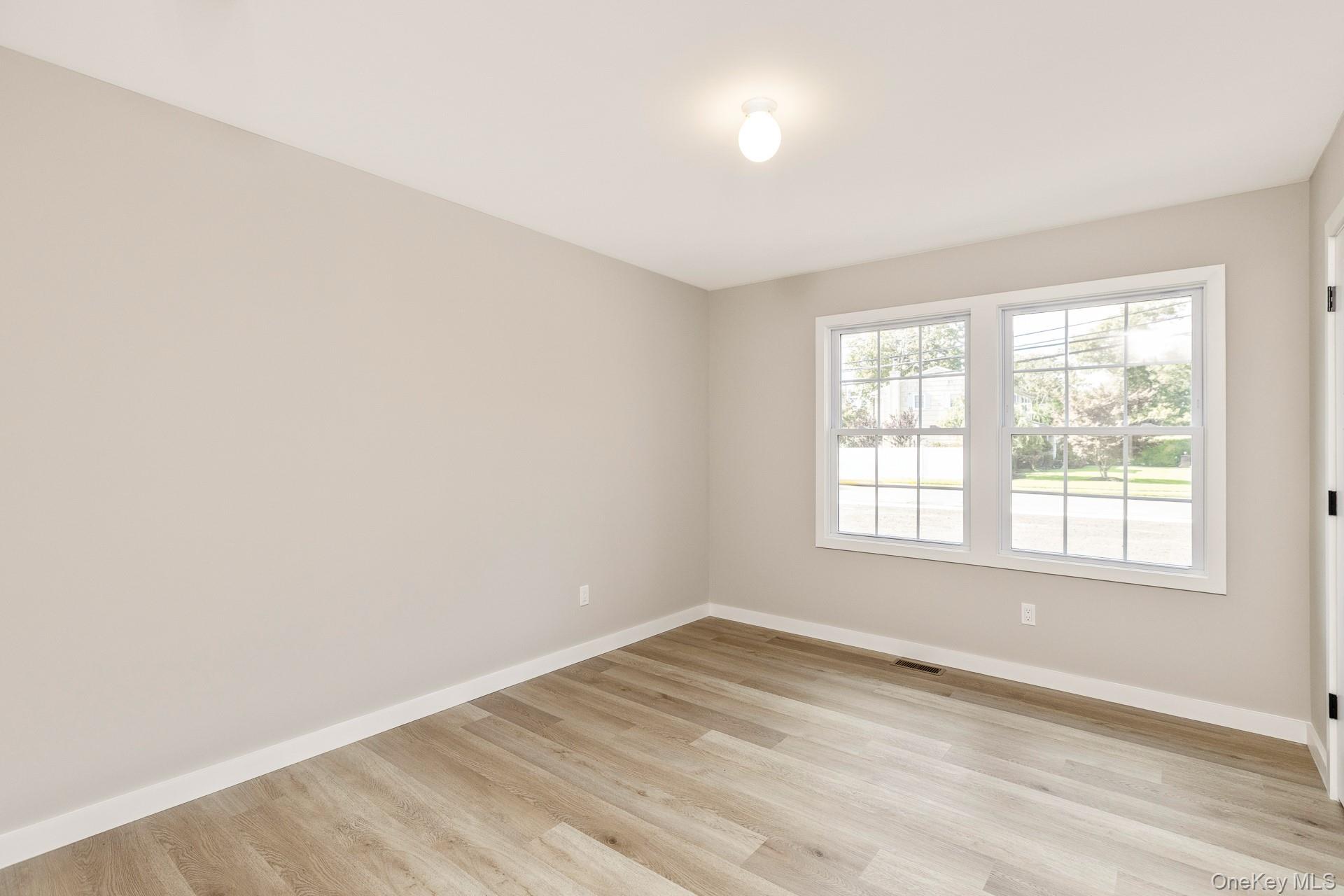 #13 photo, 92 Park Street, Blue Point , NY 11715