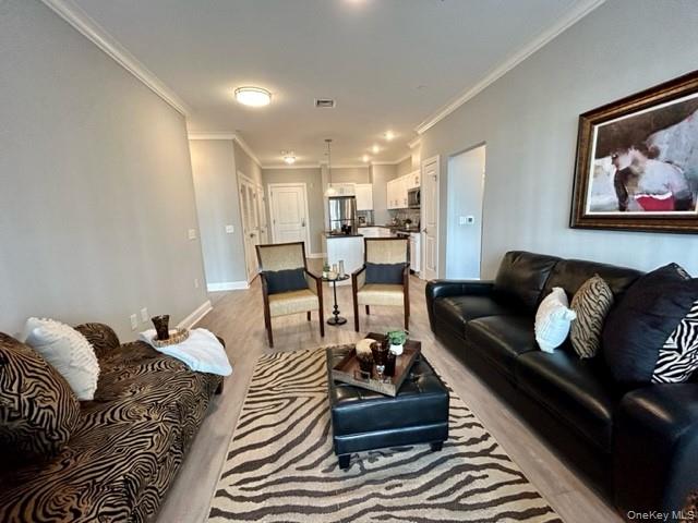 #8 photo, 75 E Hoffman Avenue, Lindenhurst , NY 11757