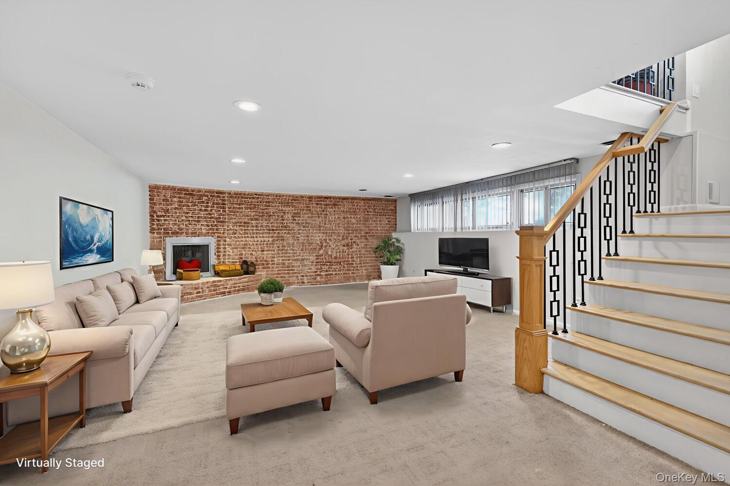 #15 photo, 10 Whitlock Street, ناسو Plainview , NY 11803