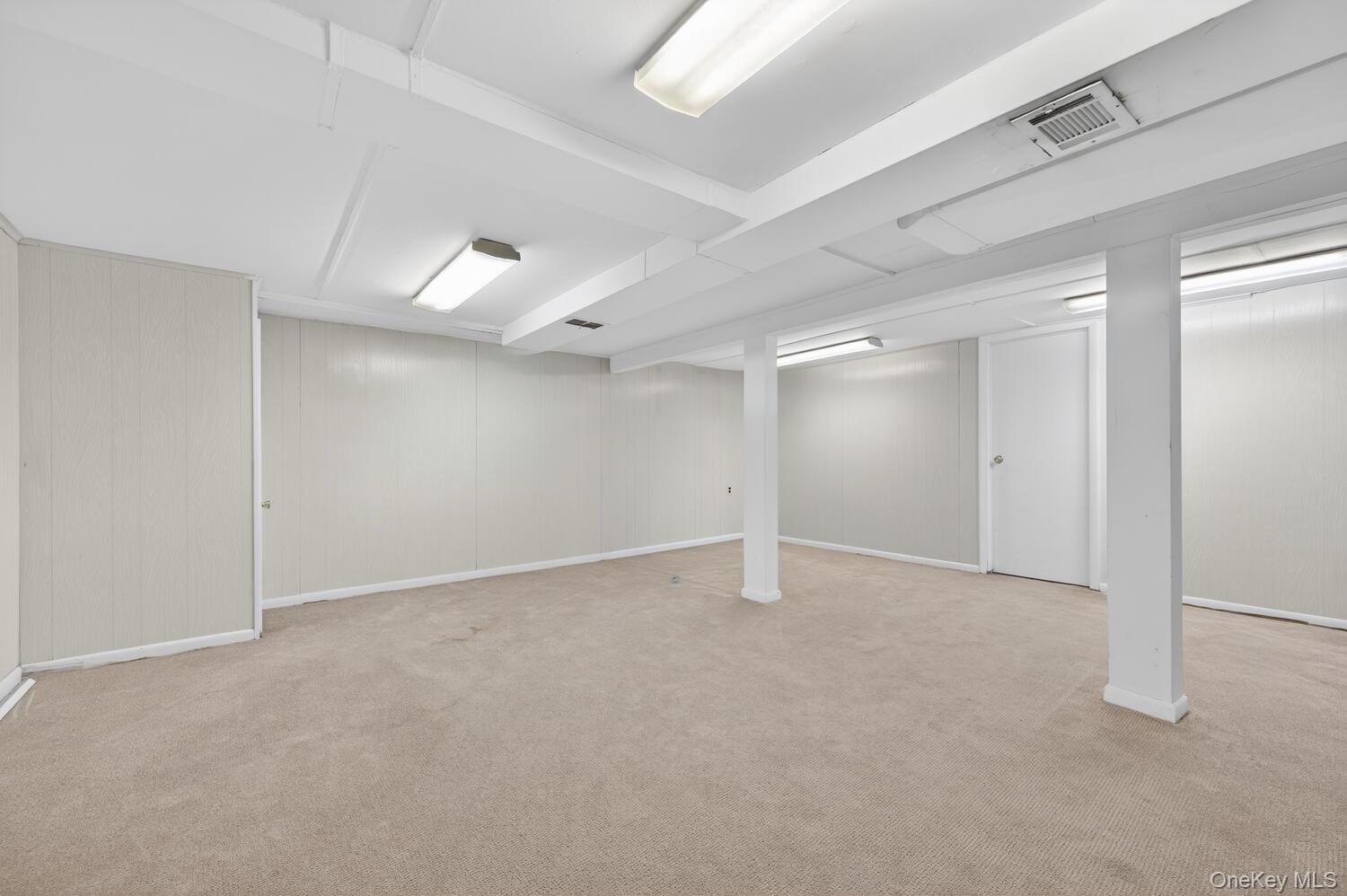 #16 photo, 10 Whitlock Street, ناسو Plainview , NY 11803