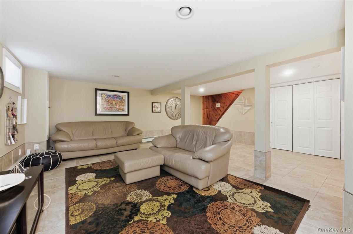 #13 photo, 21 Chestnut Street, Massapequa , NY 11758