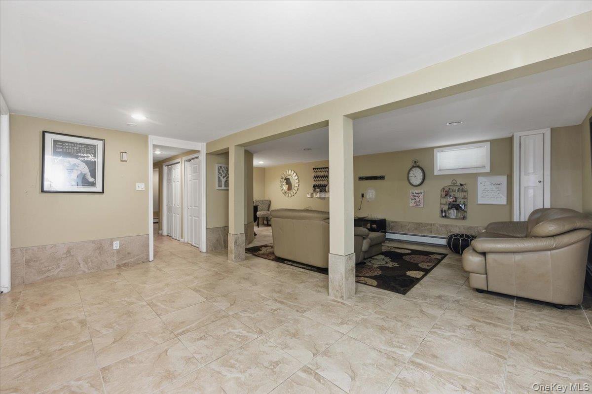 #15 photo, 21 Chestnut Street, Massapequa , NY 11758