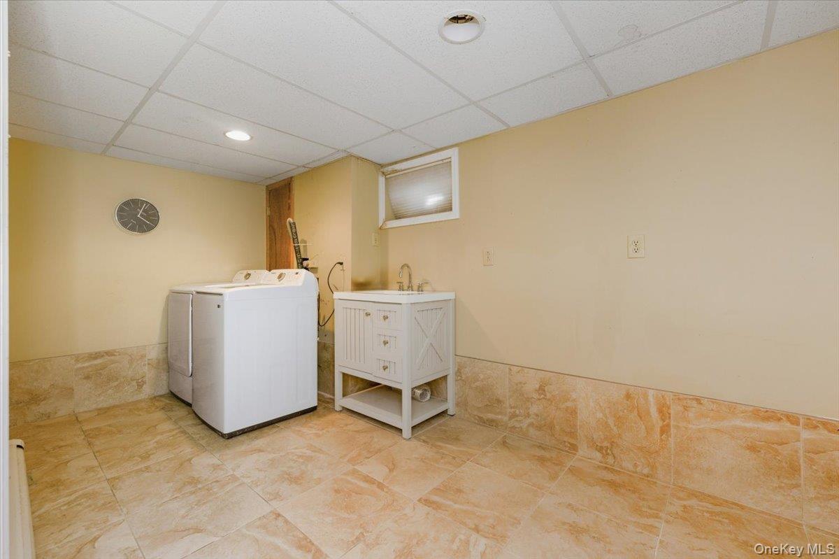 #16 photo, 21 Chestnut Street, Massapequa , NY 11758