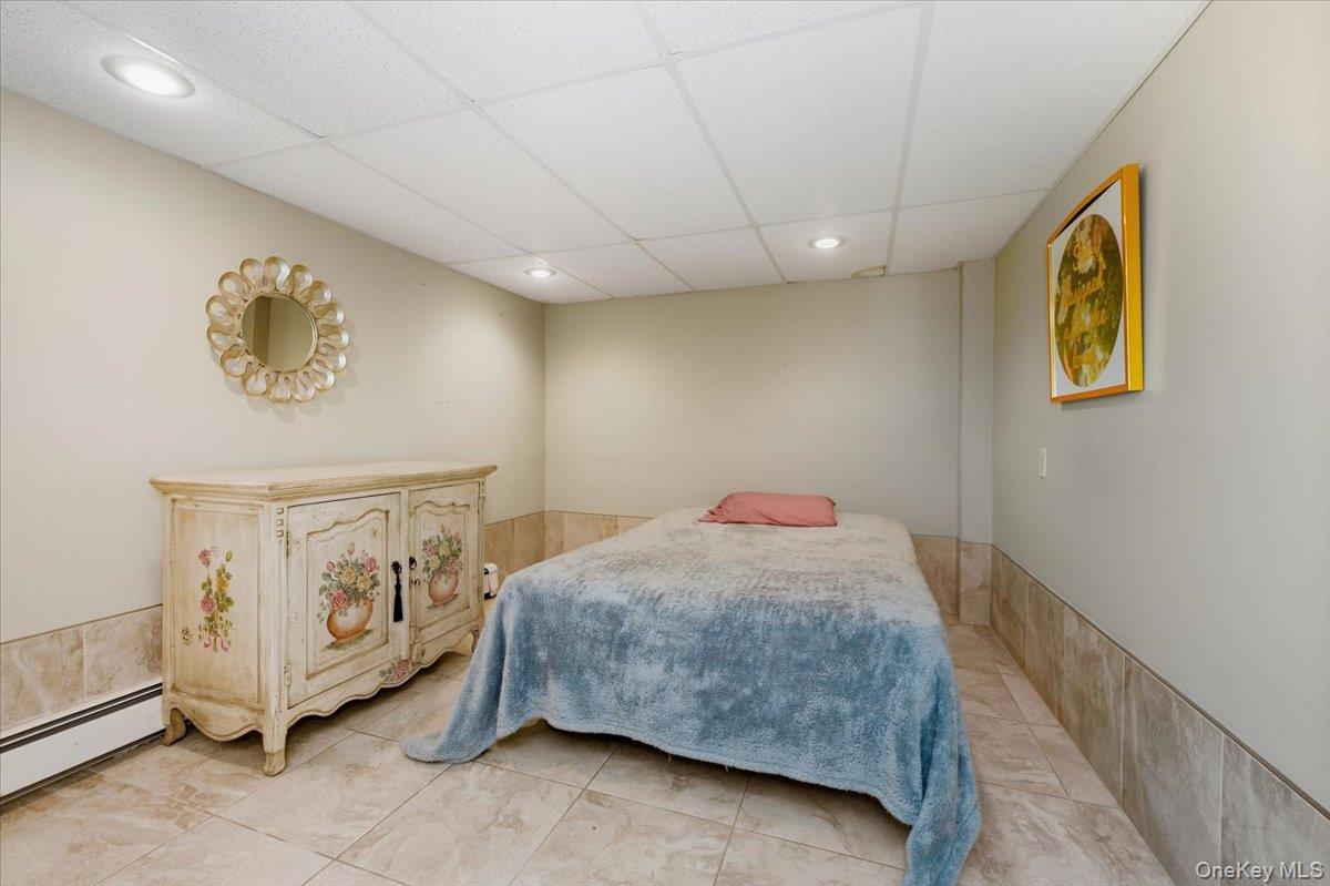 #17 photo, 21 Chestnut Street, Massapequa , NY 11758