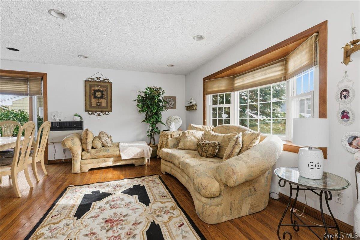 #2 photo, 21 Chestnut Street, Massapequa , NY 11758