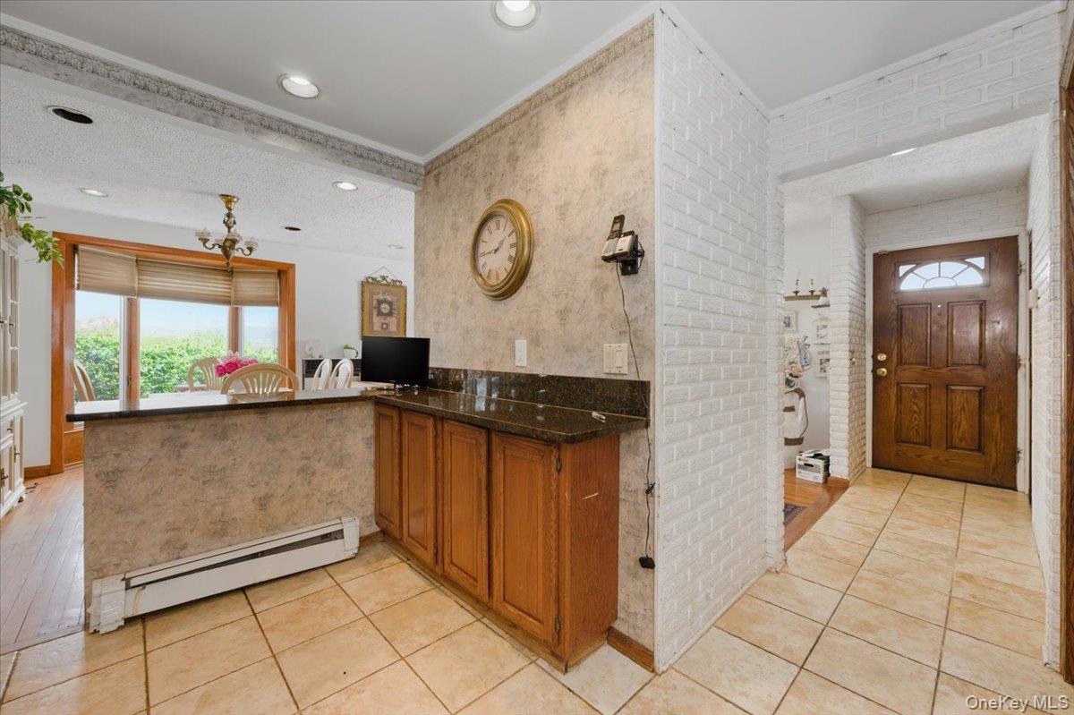 #7 photo, 21 Chestnut Street, Massapequa , NY 11758