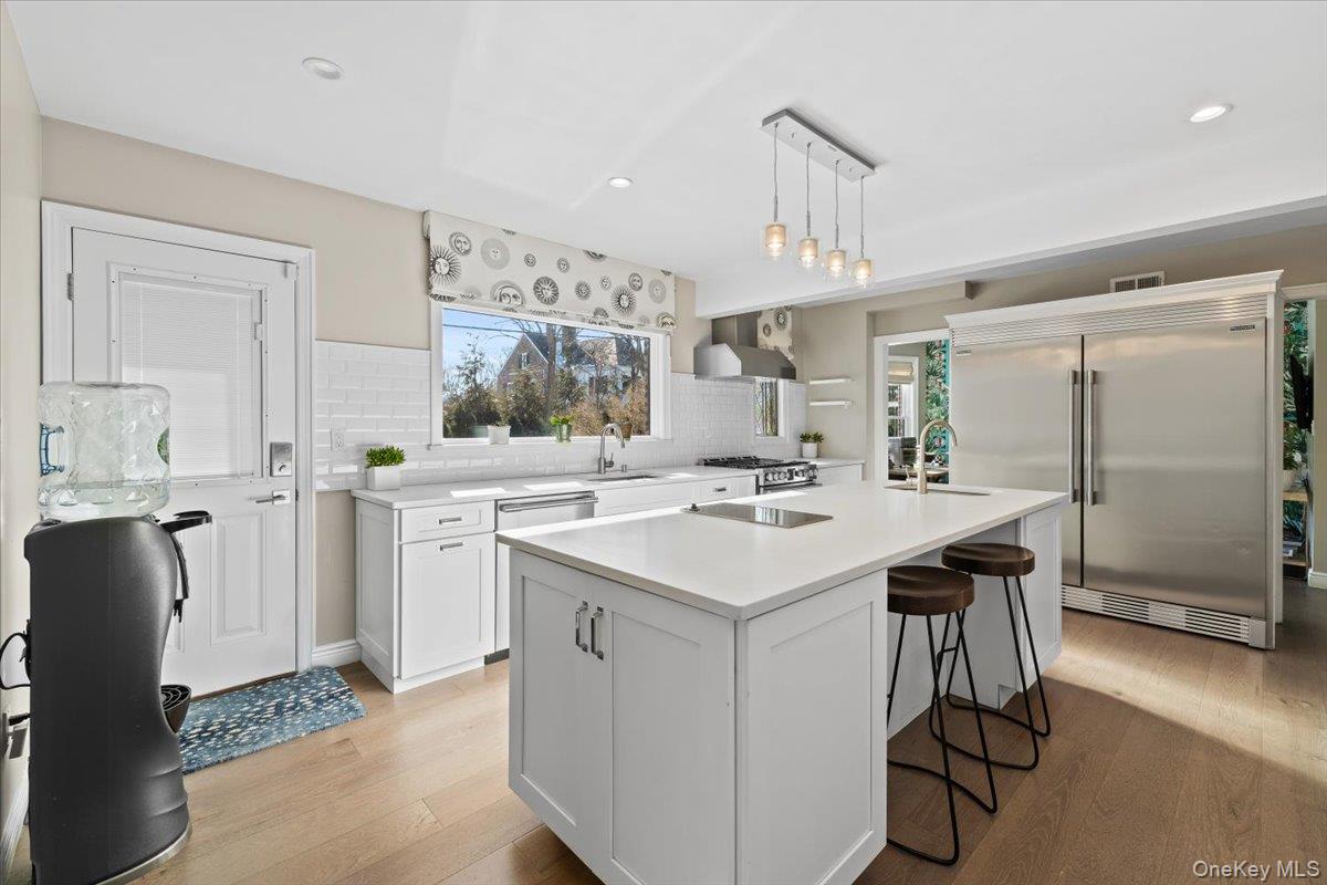 #18 photo, 25 Pond Park Road, Great Neck , NY 11023