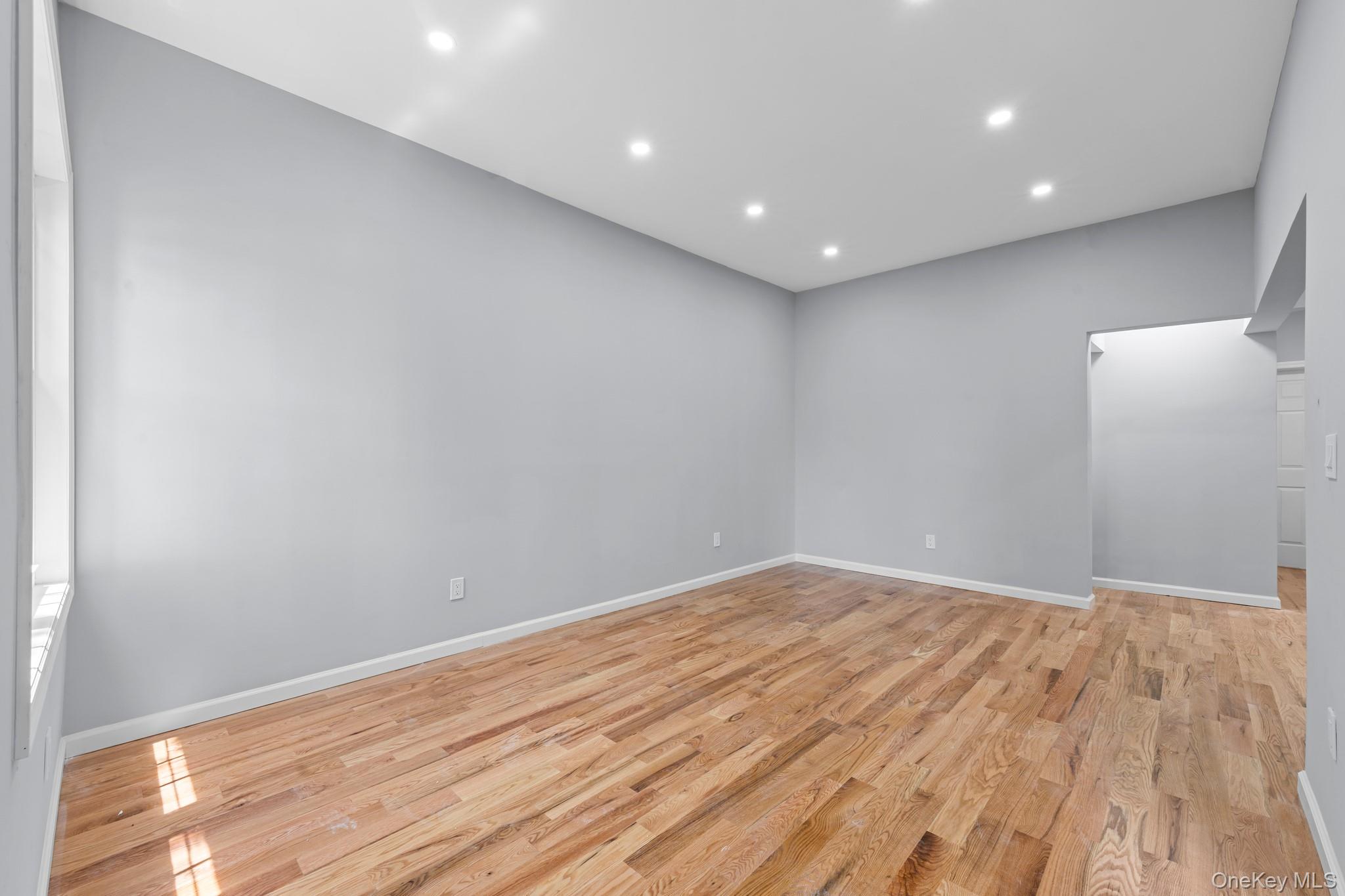 #4 photo, 21739 114th Road, Cambria Heights , NY 11411