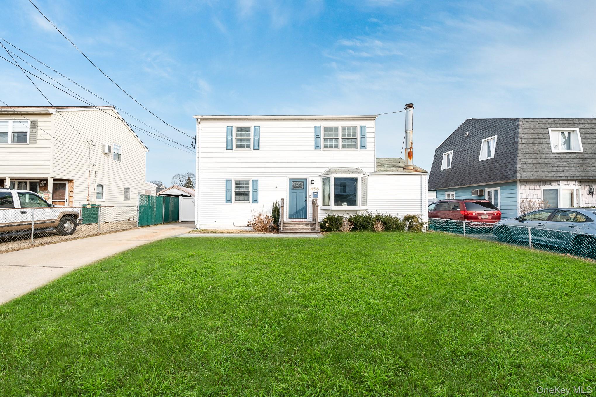 #1 photo, 456 48th Street, Lindenhurst , NY 11757