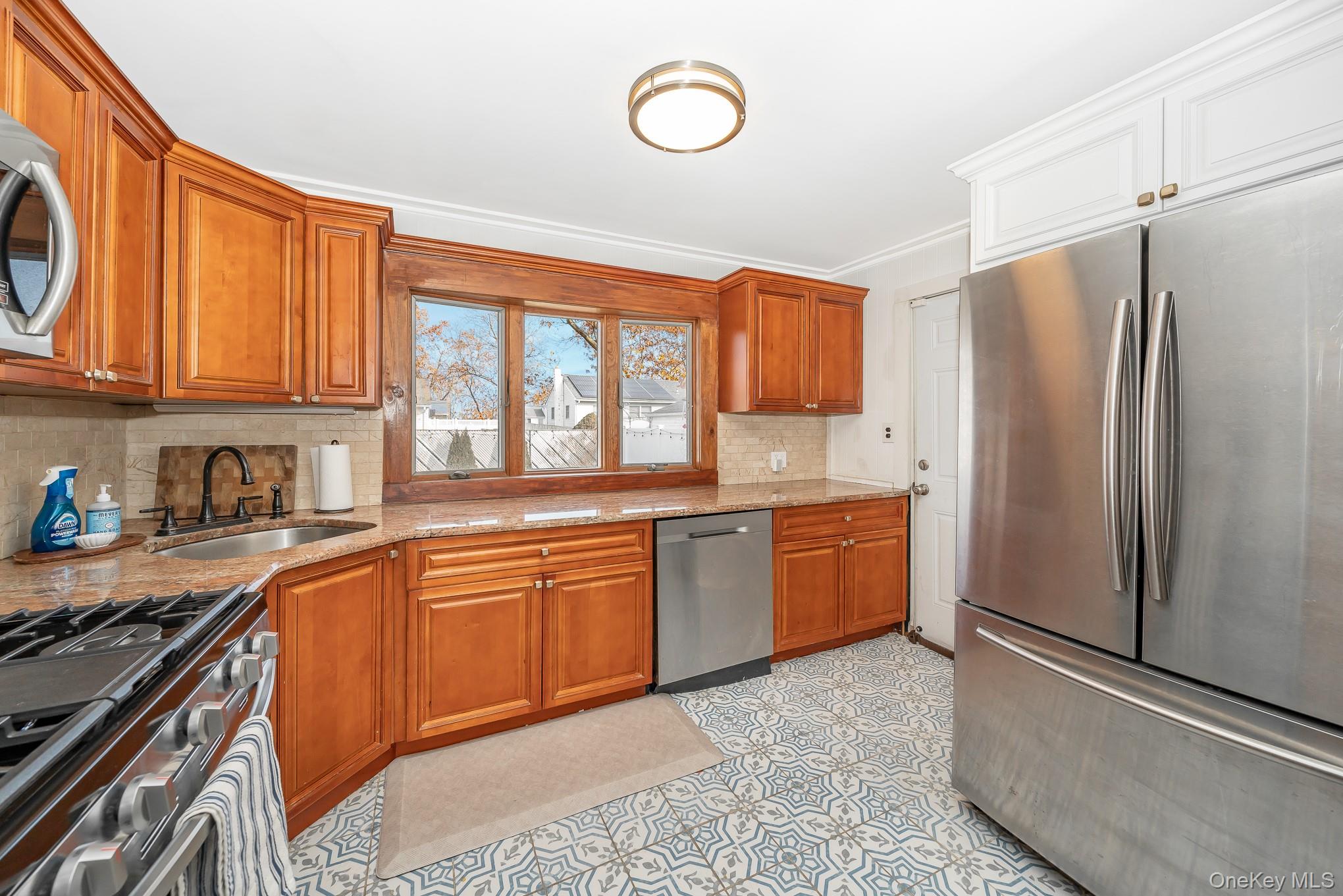 #16 photo, 456 48th Street, Lindenhurst , NY 11757