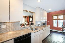 #4 photo, 3526 Daniel Crescent, Baldwin Harbor , NY 11510