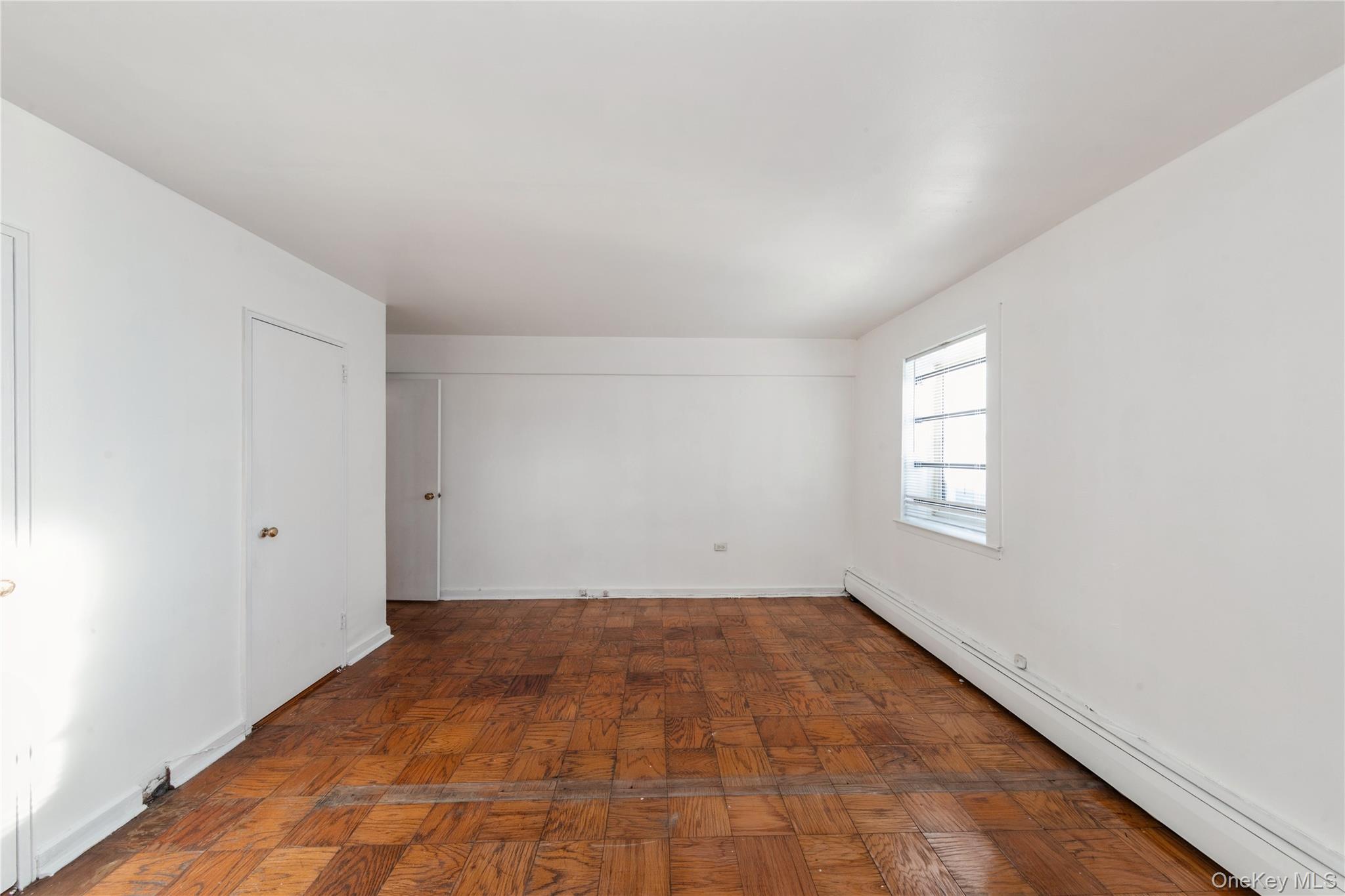 #17 photo, 9910 60 Avenue, Куинс ‖ Corona , NY 11368