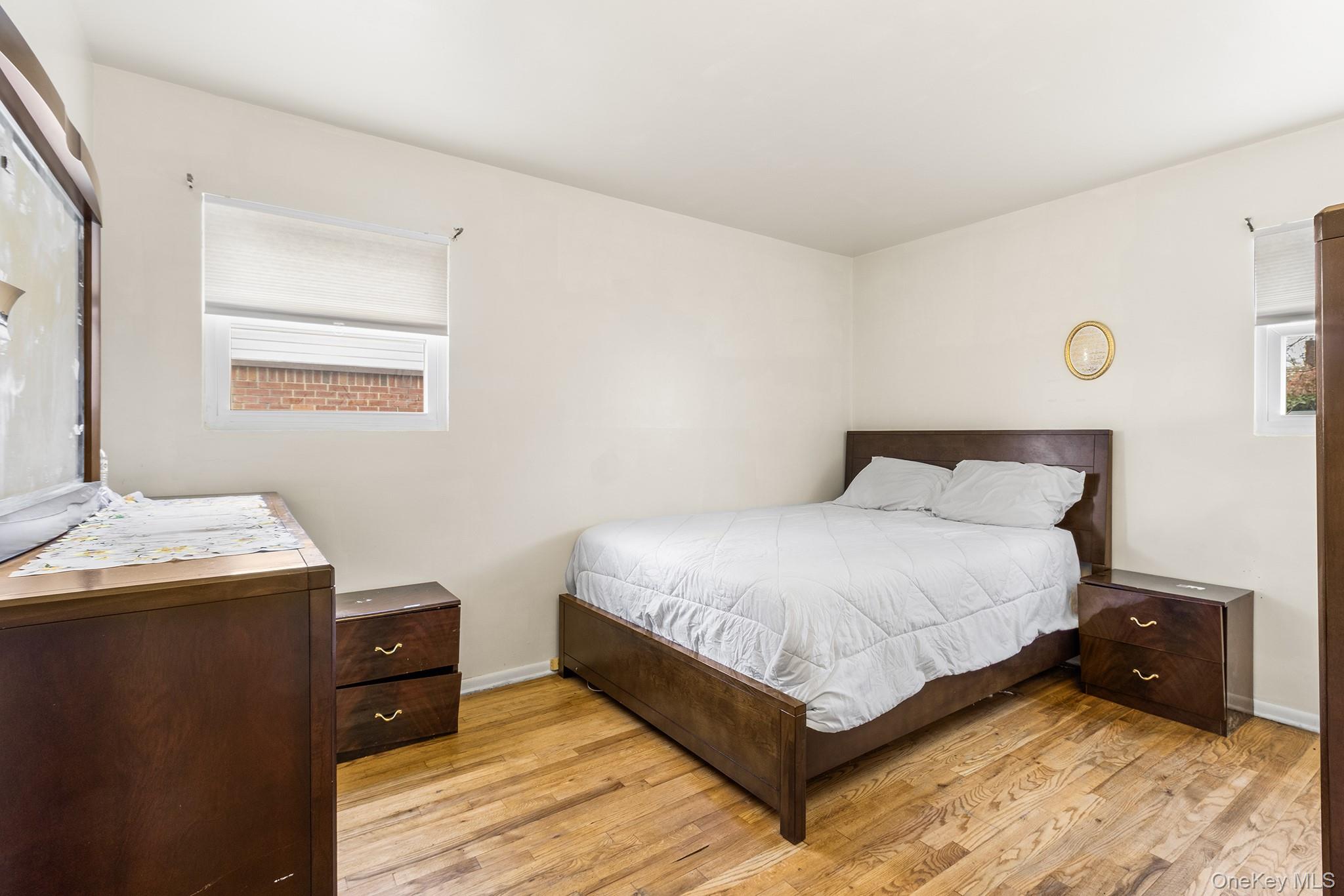 #9 photo, 11916 204th Street, Saint Albans , NY 11412