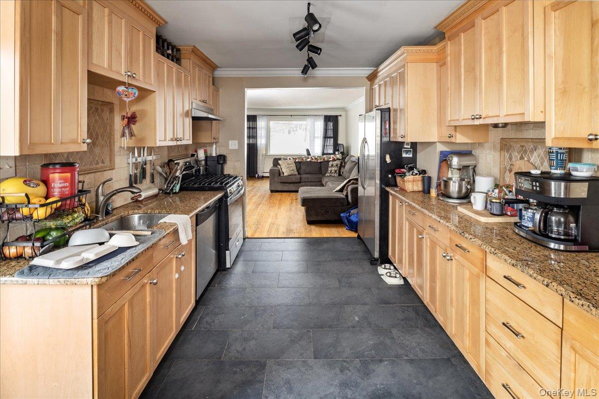 #10 photo, 64 Eastport Drive, Sound Beach , NY 11789