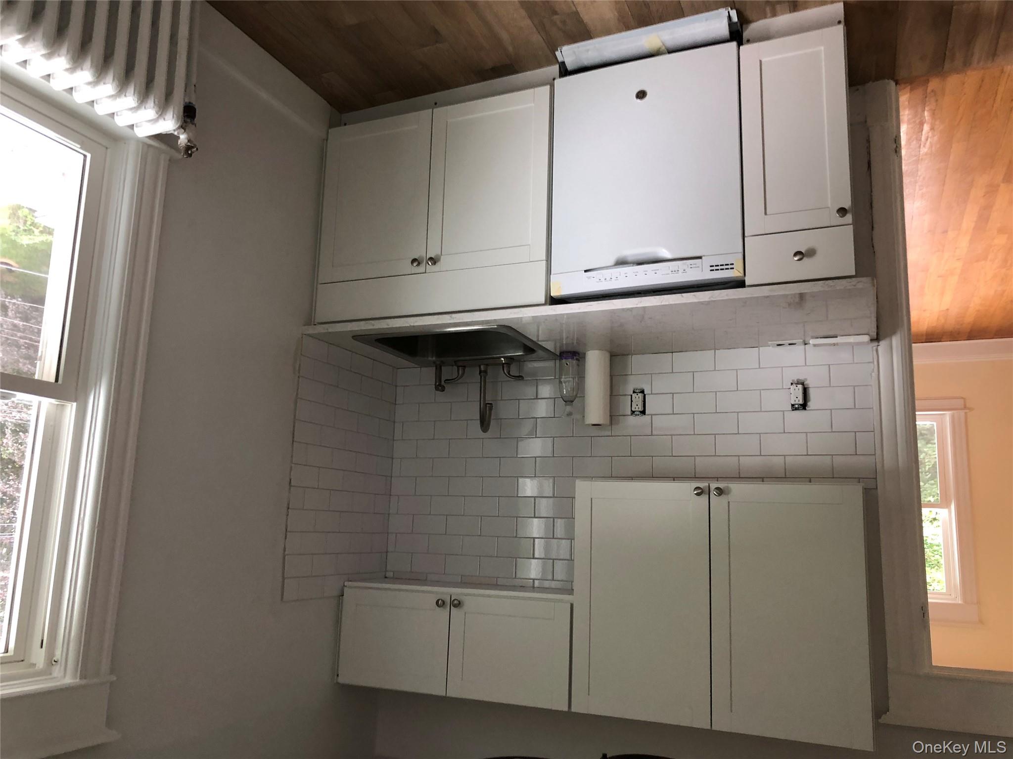 #4 photo, 227 Washington Avenue, Pleasantville , NY 10570