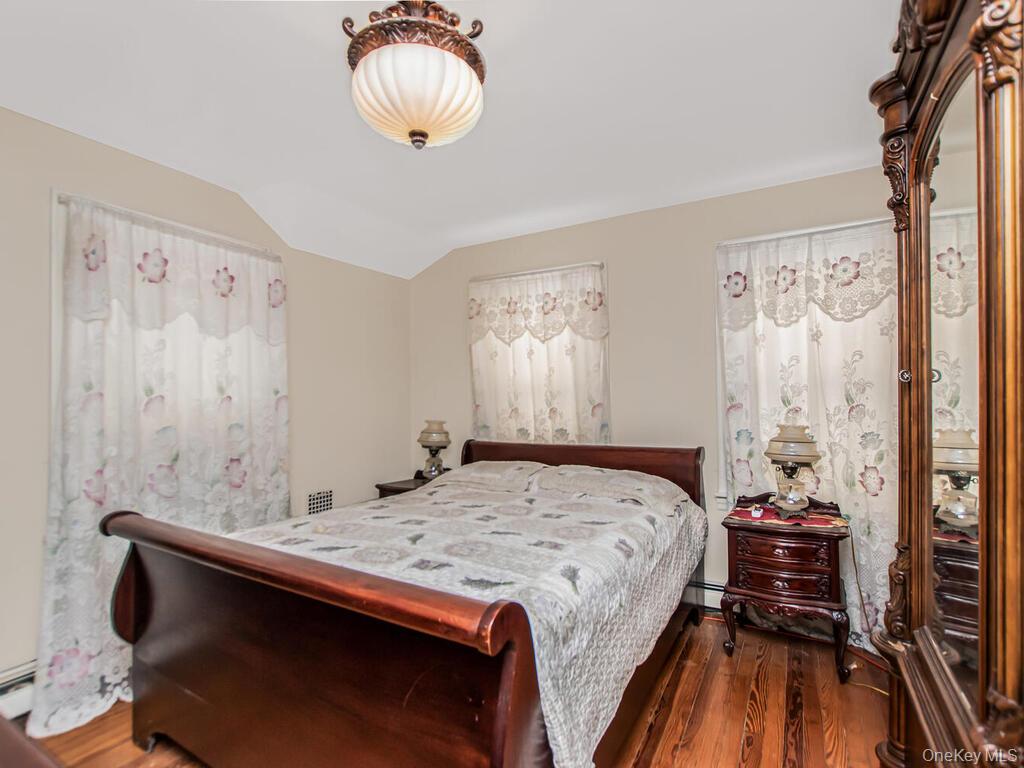 #15 photo, 94-73 219th Street, Queens Village , NY 11428