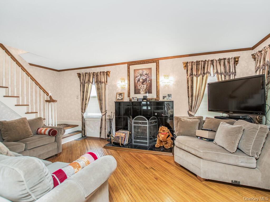 #6 photo, 94-73 219th Street, Queens Village , NY 11428