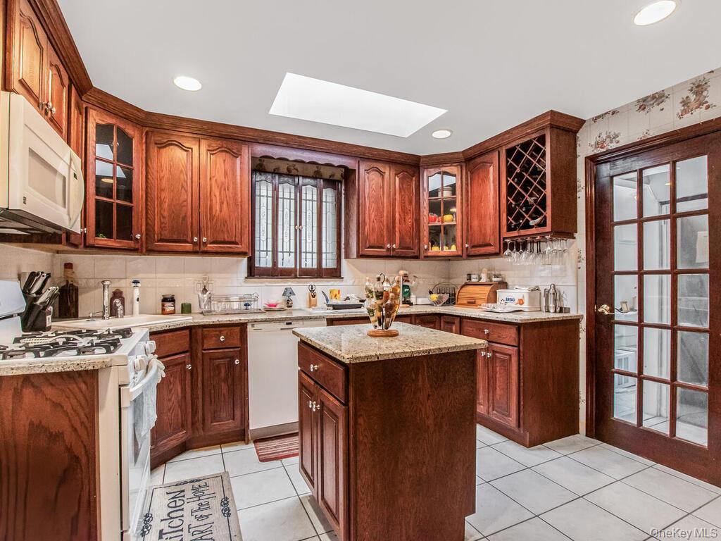 #9 photo, 94-73 219th Street, Queens Village , NY 11428