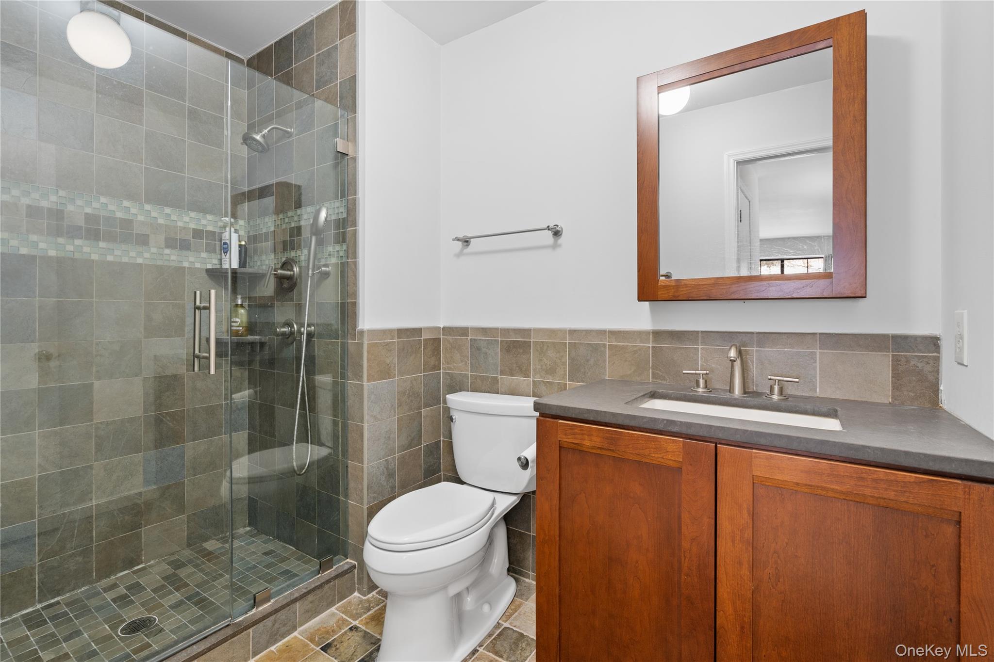 #8 photo, 113 Foxwood Circle, Mount Kisco , NY 10549