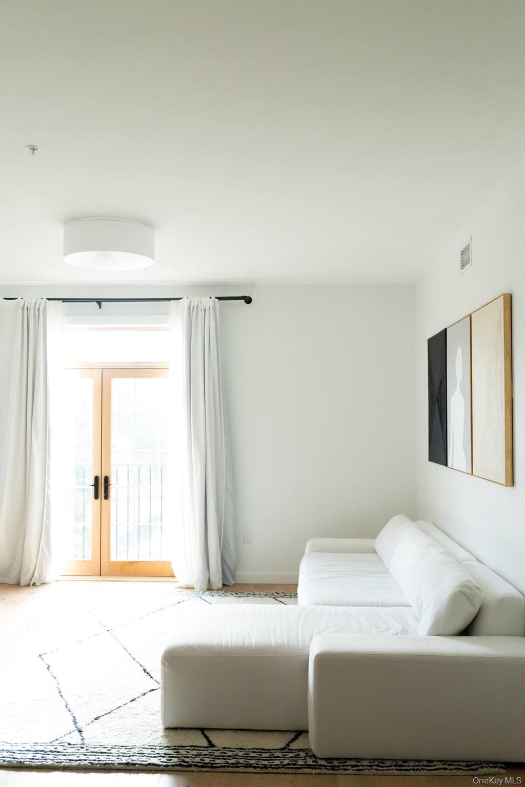 #4 photo, 249 Main Street, Beacon , NY 12508