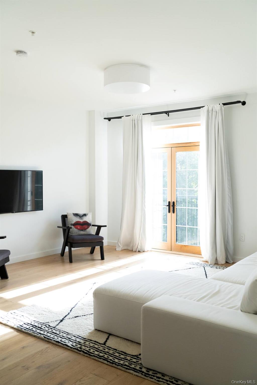 #6 photo, 249 Main Street, Beacon , NY 12508