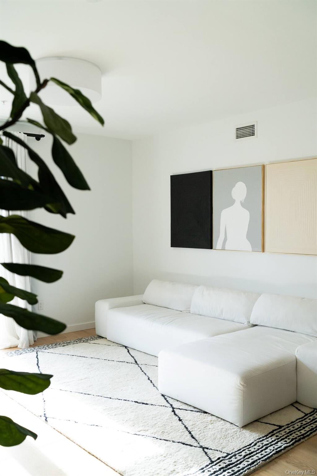 #7 photo, 249 Main Street, Beacon , NY 12508