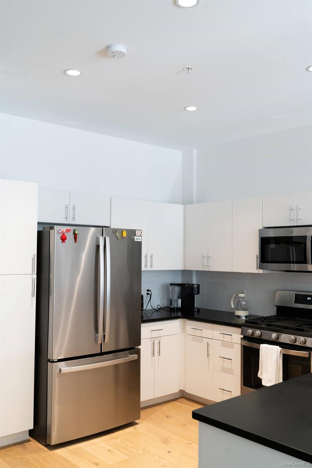 #9 photo, 249 Main Street, Beacon , NY 12508