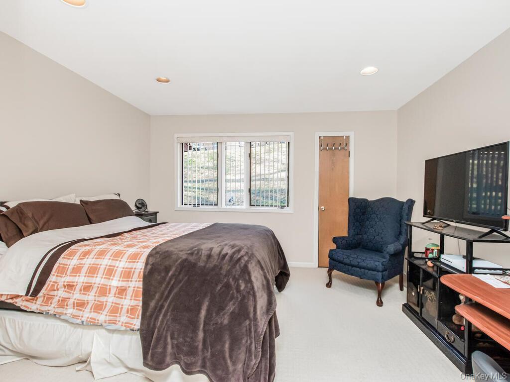 #11 photo, 8 Davids Lane, Ossining , NY 10562