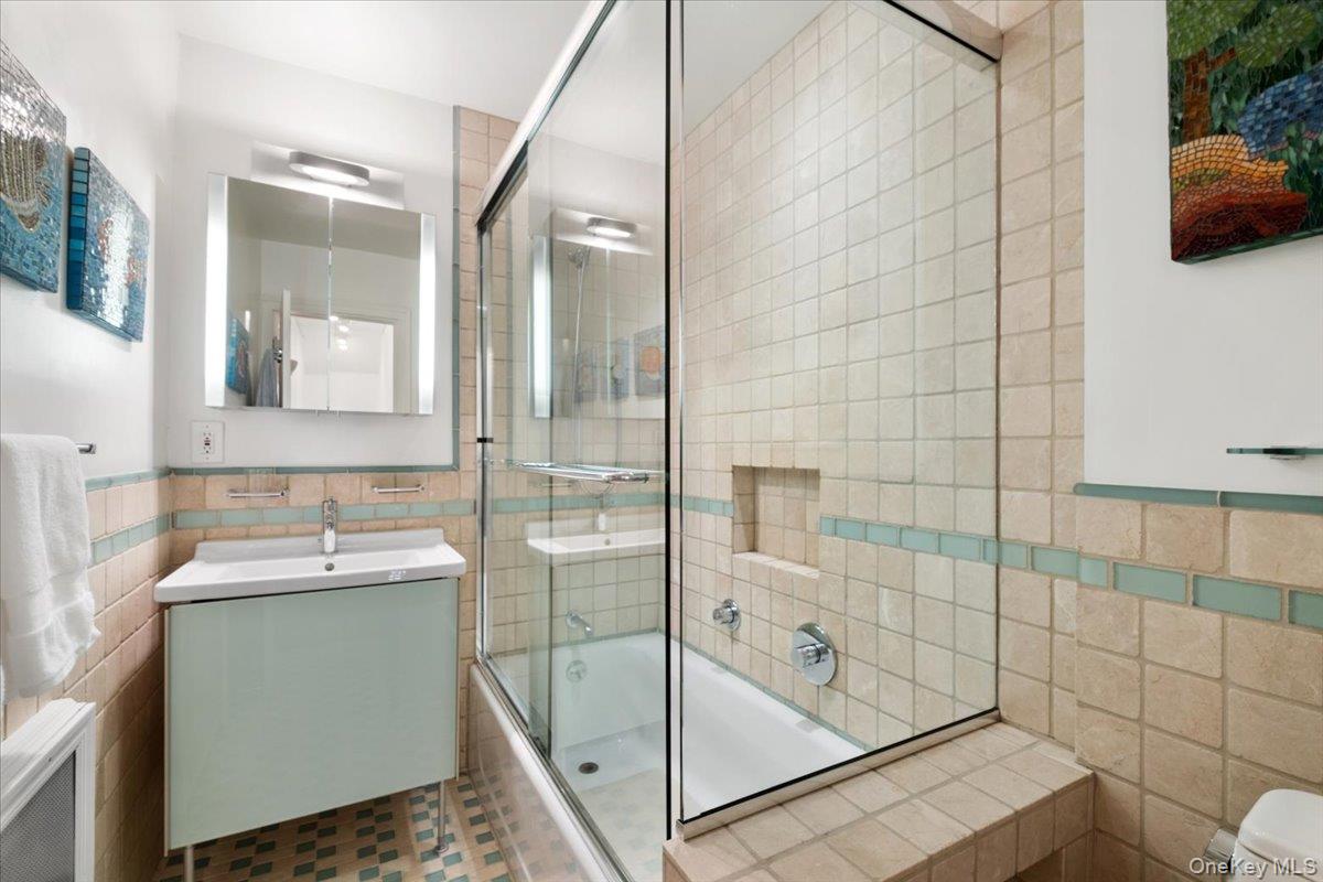 #18 photo, 36 Stoneyside Drive, Larchmont , NY 10538