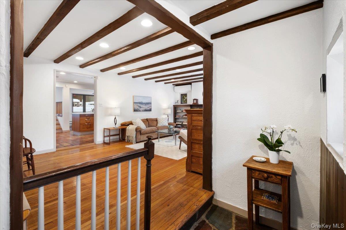 #3 photo, 36 Stoneyside Drive, Larchmont , NY 10538