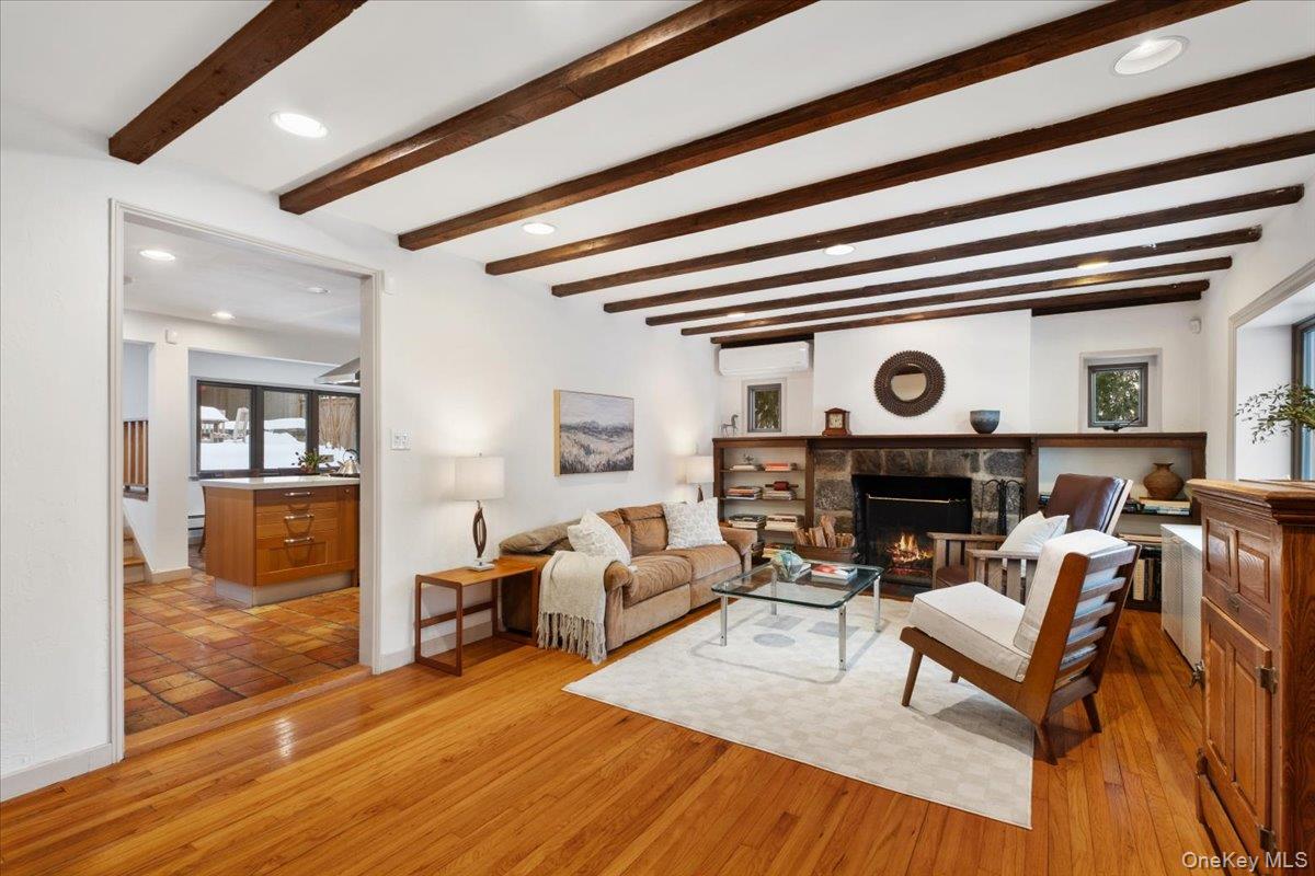 #7 photo, 36 Stoneyside Drive, Larchmont , NY 10538