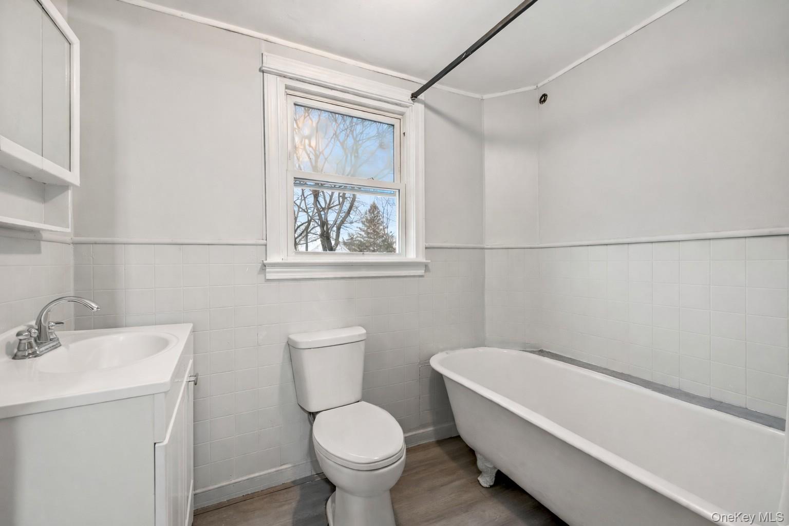 #18 photo, 19 W Maple Avenue, Suffern , NY 10901