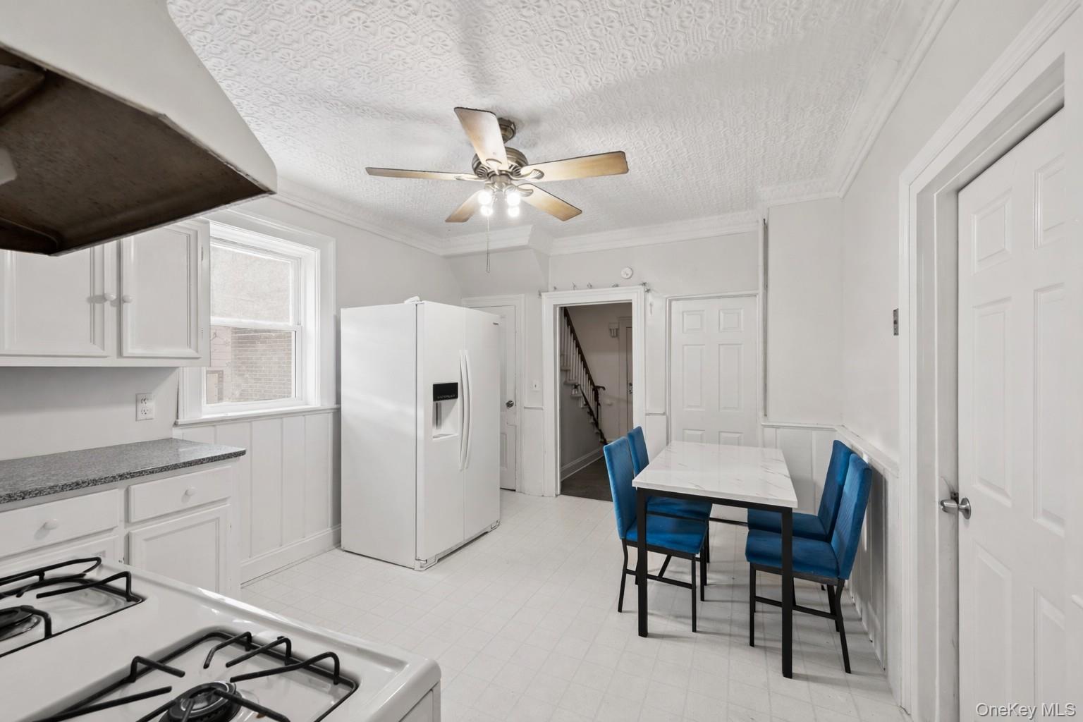 #8 photo, 19 W Maple Avenue, Suffern , NY 10901