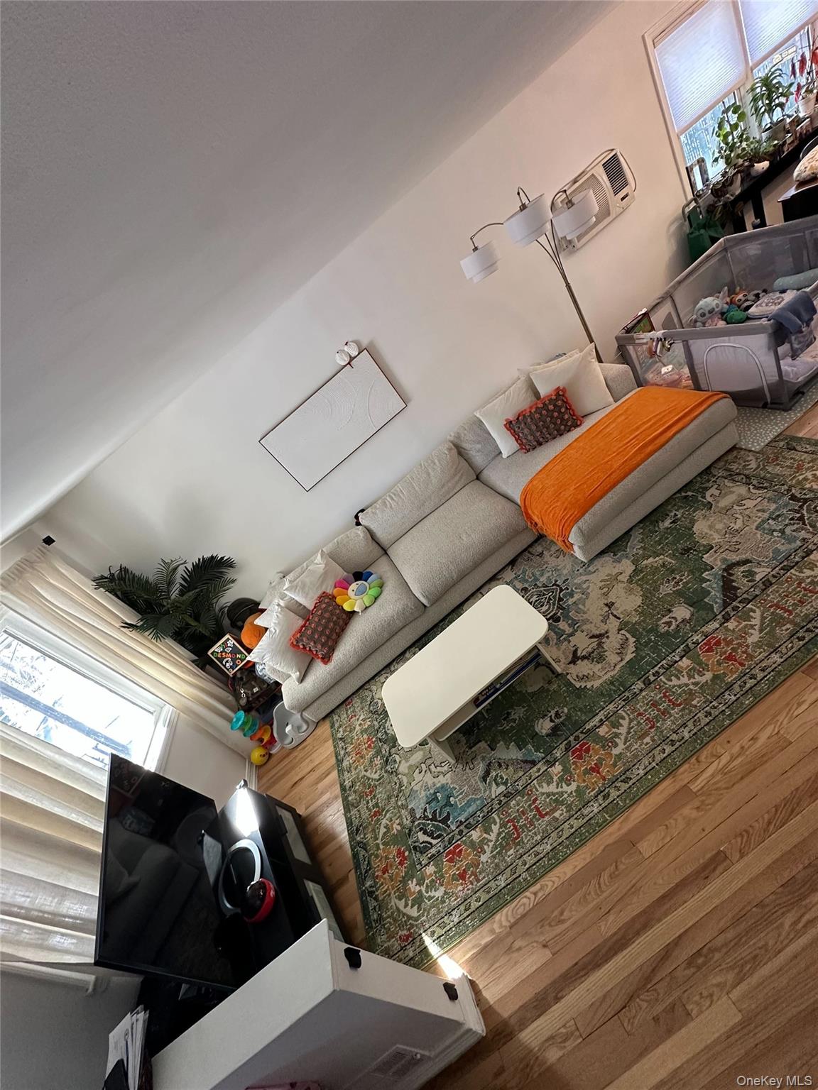 #5 photo, 615 Bronx River Road, Yonkers , NY 10704