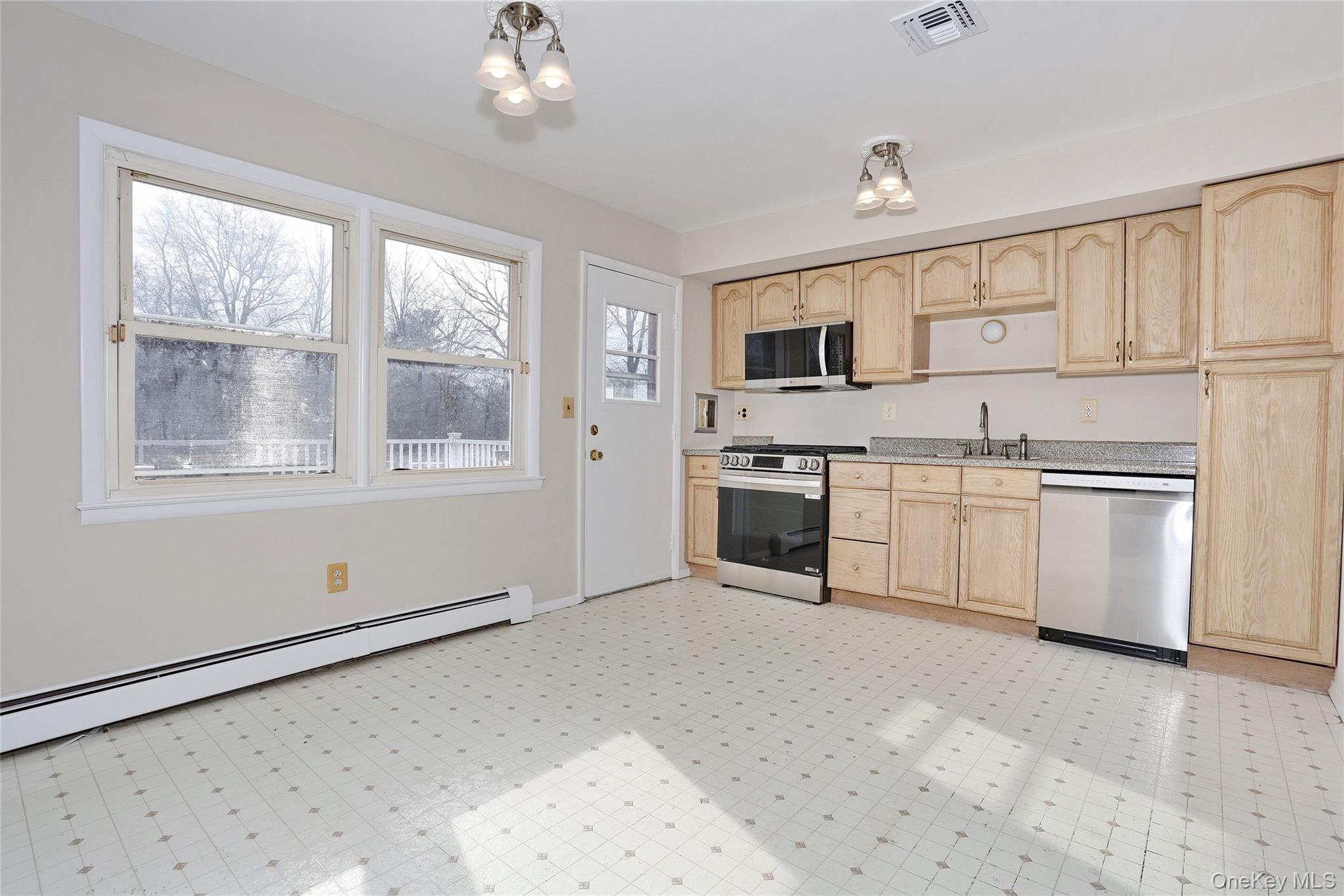 #11 photo, 3 Brettmann Circle, New City , NY 10956