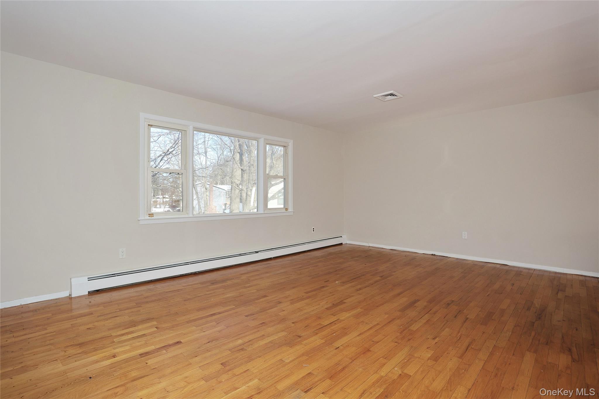 #5 photo, 3 Brettmann Circle, New City , NY 10956