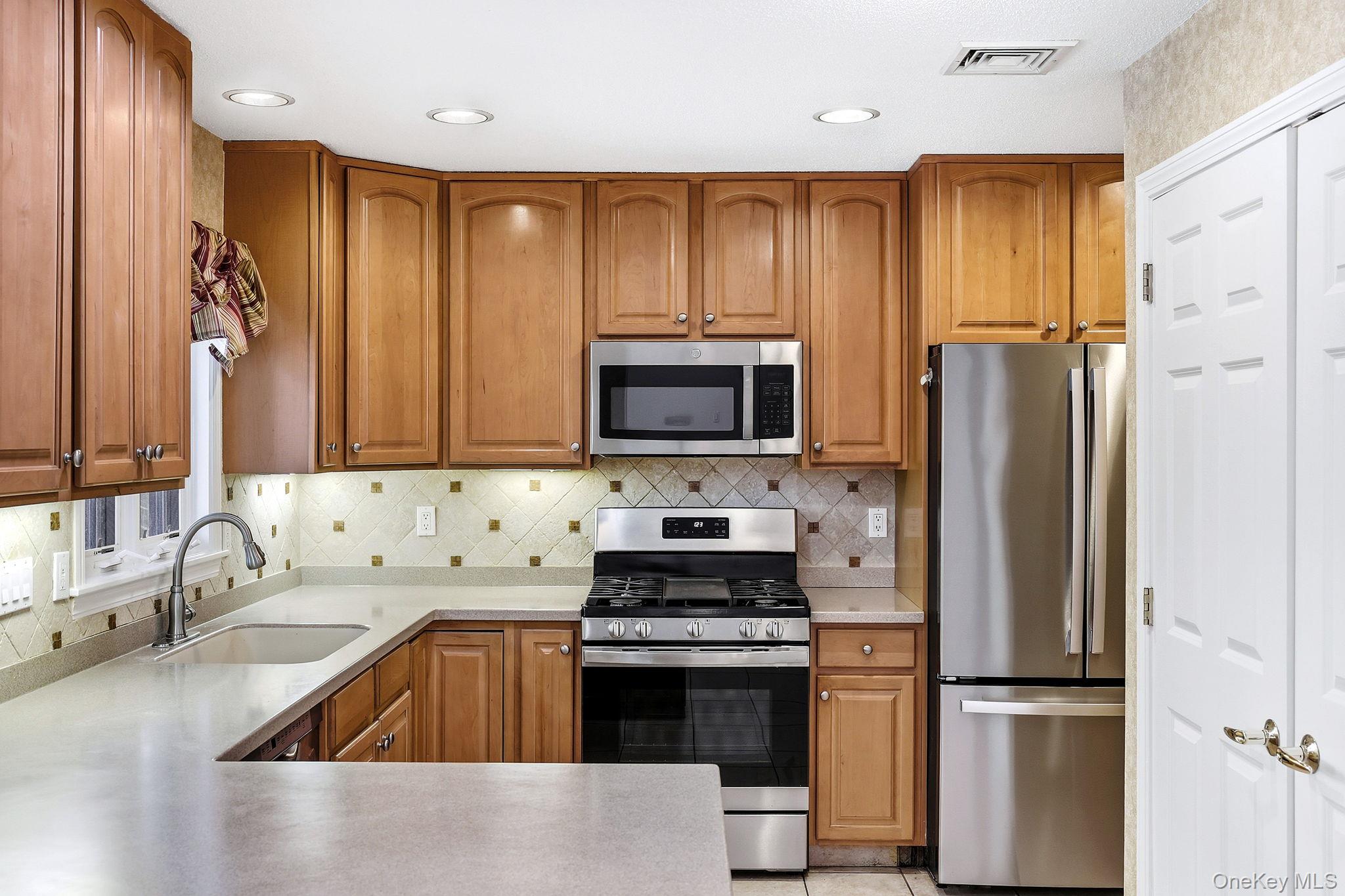 #15 photo, 882 Heritage Hills, Somers , NY 10589