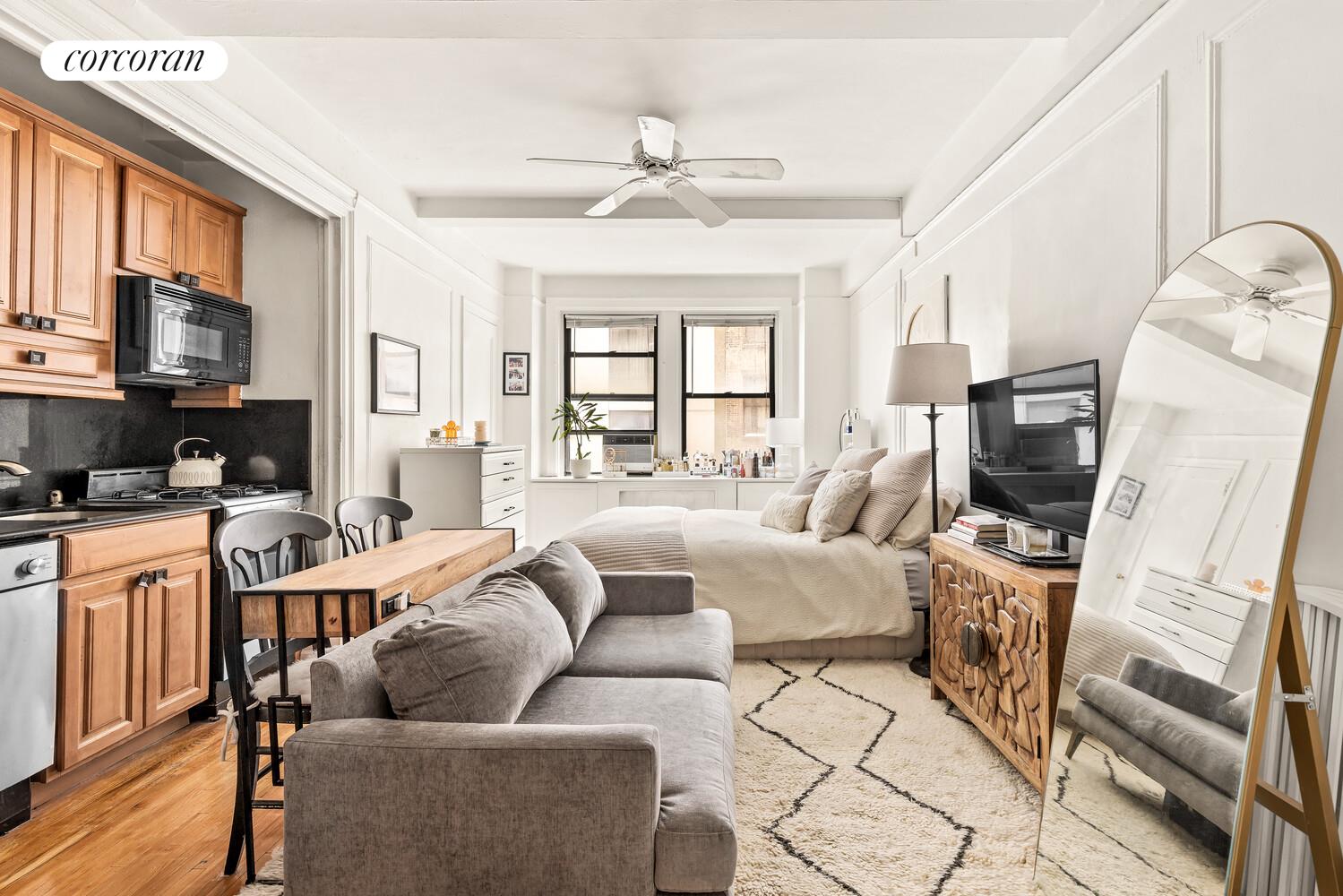 #4 photo, 457 W 57TH Street, Hell's Kitchen , NY 10019