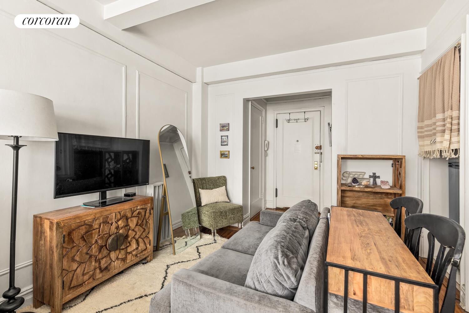 #6 photo, 457 W 57TH Street, Hell's Kitchen , NY 10019