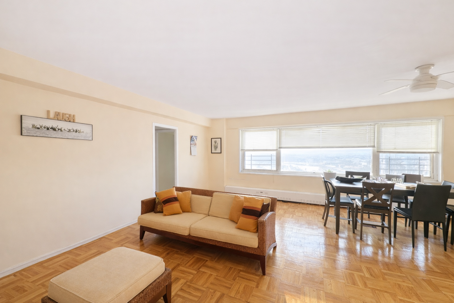 #11 photo, 2 Fordham Hill Oval, ব্রঙ্কস University Heights , NY 10468